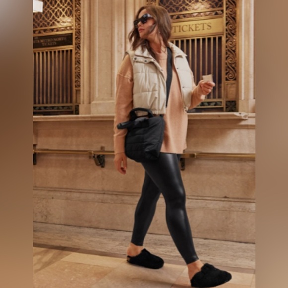 AERIE | OFFLINE By Aerie Real Luxe Faux Leather Legging - Picture 1 of 5